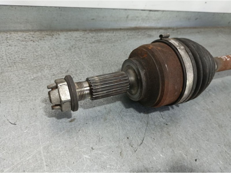 Recambio de transmision delantera izquierda para dacia sandero essential referencia OEM IAM 391014946R  