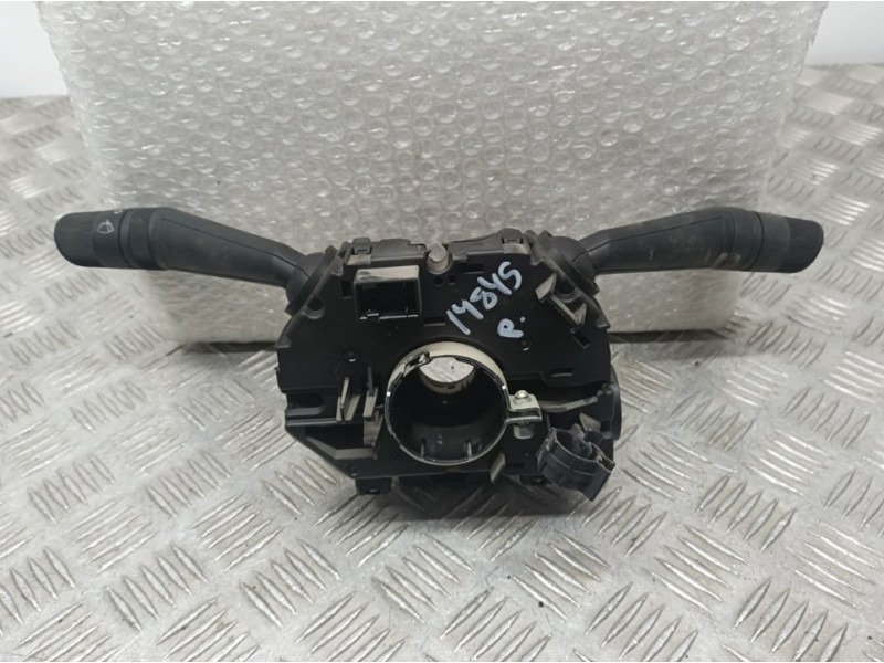 Recambio de mando luces y limpia para fiat doblo pop referencia OEM IAM 7356068010  