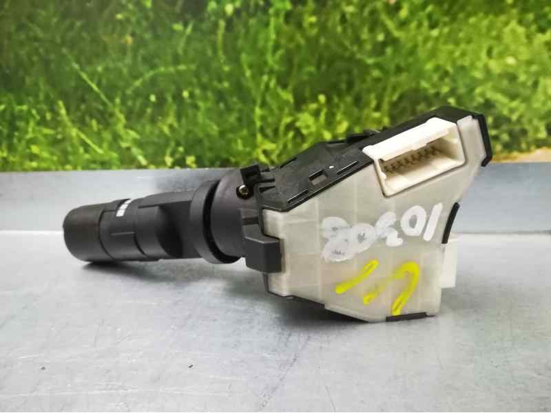 Recambio de mando limpia para nissan pathfinder (r51) 2.5 dci xe referencia OEM IAM 25260EA000  