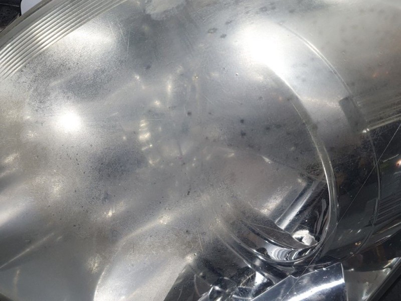 Recambio de faro izquierdo para toyota corolla verso (r1) 2.2 d-4d luna referencia OEM IAM   PARA PULIR