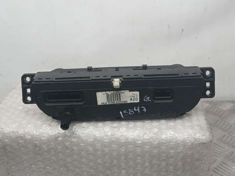 Recambio de mando climatizador para kia cee´d drive referencia OEM IAM 97250A2202WK  TOCADO