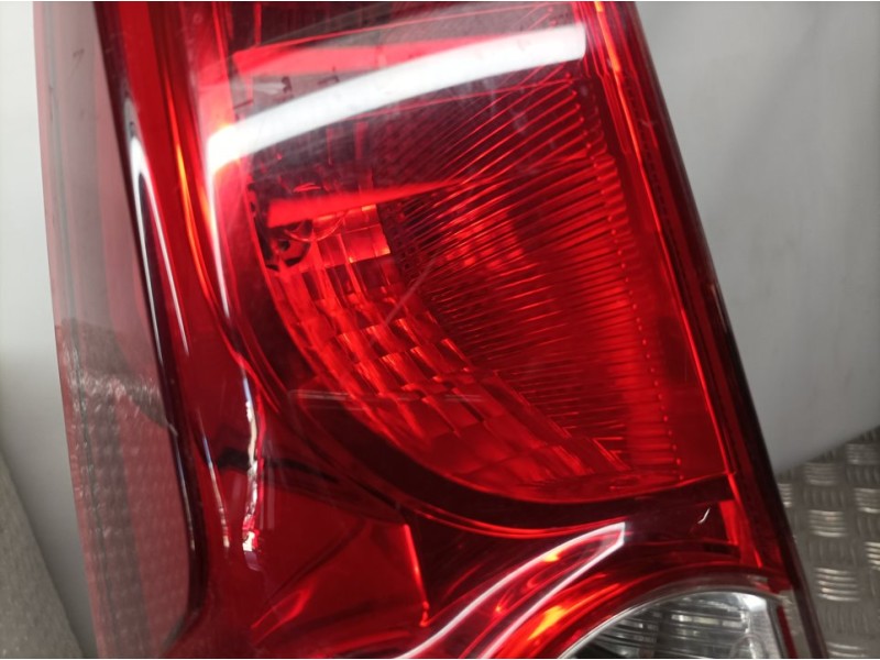 Recambio de piloto trasero izquierdo para fiat doblo pop referencia OEM IAM 02038299900010  MAKO ROZADO