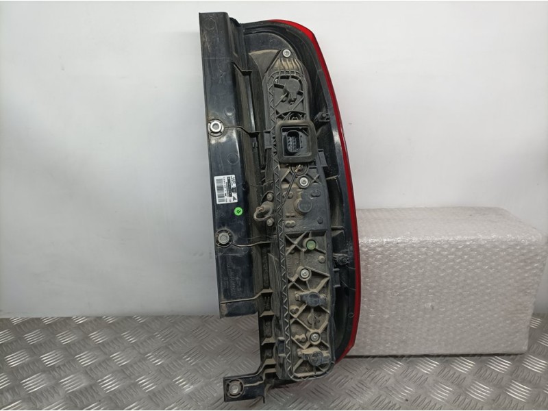 Recambio de piloto trasero izquierdo para fiat doblo pop referencia OEM IAM 02038299900010  MAKO ROZADO