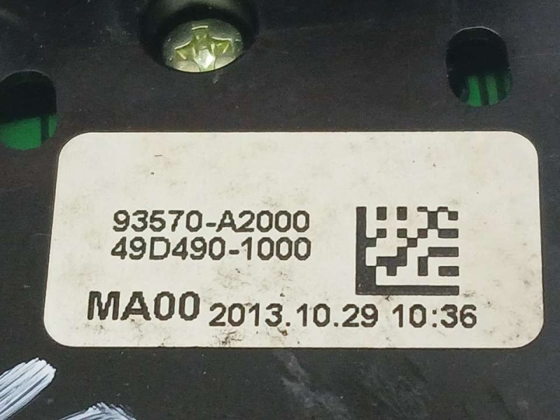 Recambio de mando elevalunas delantero izquierdo para kia cee´d drive referencia OEM IAM 93570A2000 49D4901000 