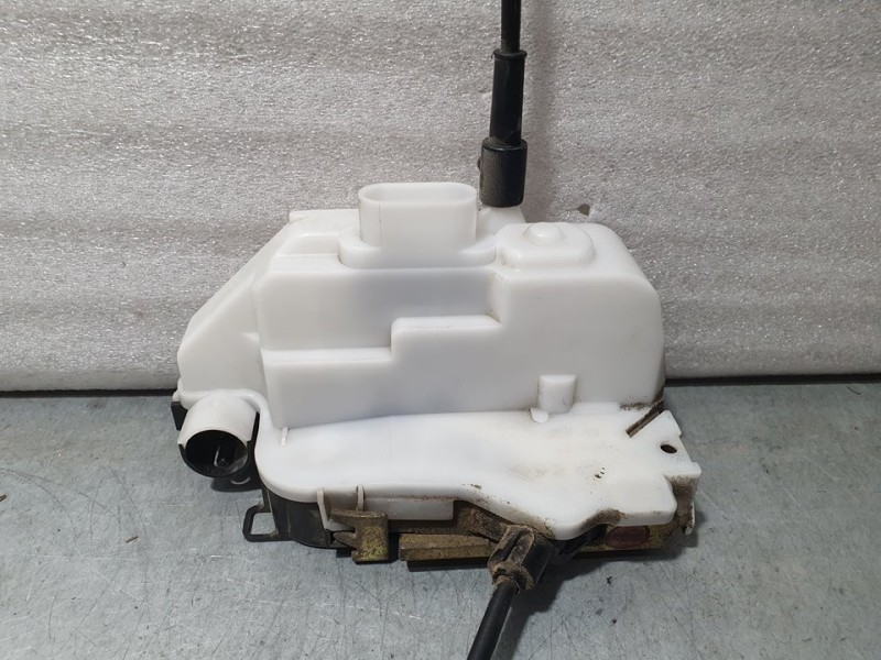 Recambio de cerradura puerta delantera derecha para renault scenic ii confort dynamique referencia OEM IAM SIN REF  4 PINES