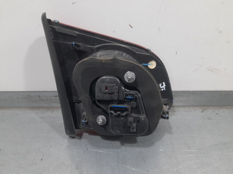 Recambio de piloto trasero derecho interior para volkswagen golf vi (5k1) 2.0 tdi referencia OEM IAM 5K0945094F 89090892 