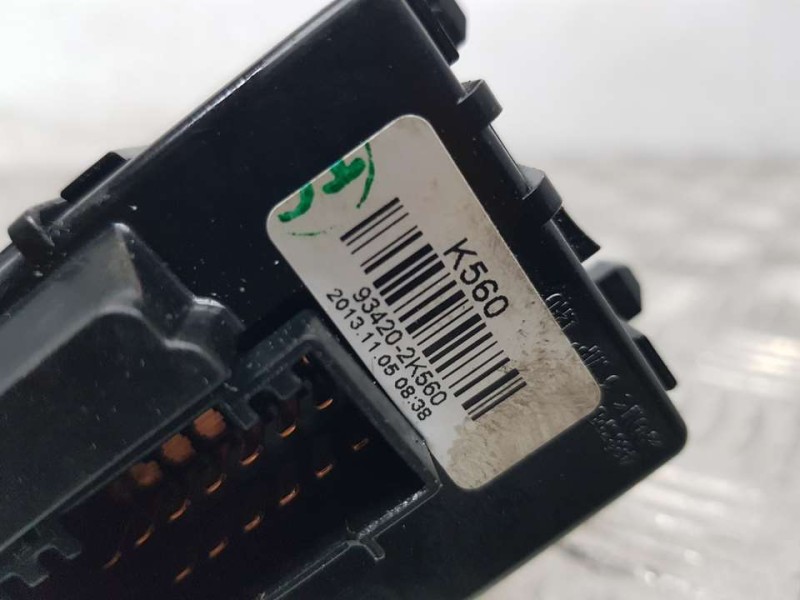 Recambio de mando limpia para kia cee´d drive referencia OEM IAM 934202K560  