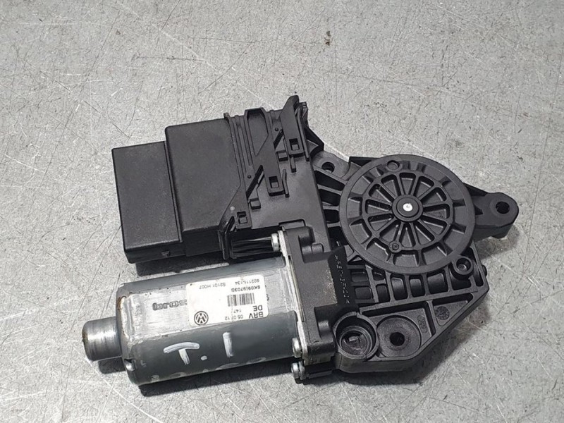 Recambio de motor elevalunas trasero izquierdo para volkswagen golf vi (5k1) advance referencia OEM IAM 5K0959703D 922118134 BRO