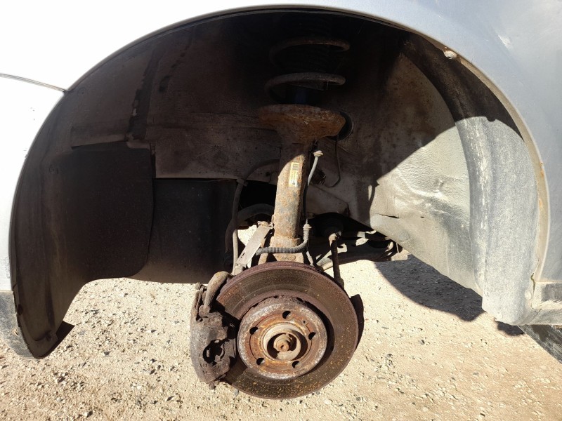 Recambio de plastico pase rueda del. izq. para audi a3 (8l1) 1.6 referencia OEM IAM 8L0821171C  