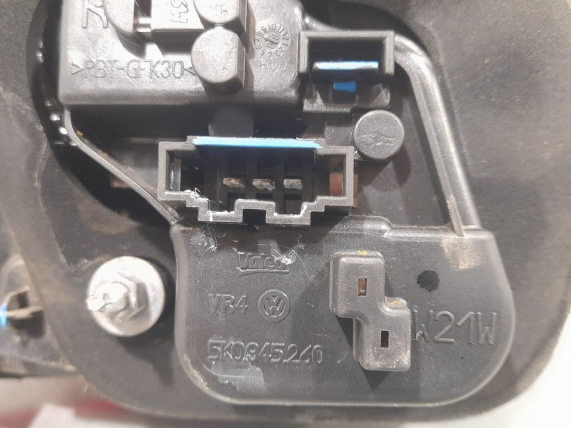 Recambio de piloto trasero derecho interior para volkswagen golf vi (5k1) 2.0 tdi referencia OEM IAM 5K0945094F 89090892 