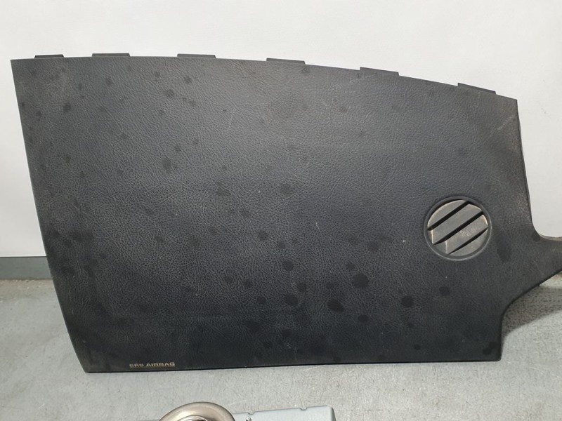 Recambio de kit airbag para toyota corolla verso (r1) 2.2 d-4d luna referencia OEM IAM   C/PRETENSORES Y AIRBAG RODILLAS