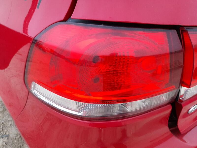 Recambio de piloto trasero izquierdo exterior para volkswagen golf vi (5k1) 2.0 tdi referencia OEM IAM 5K0945095N  