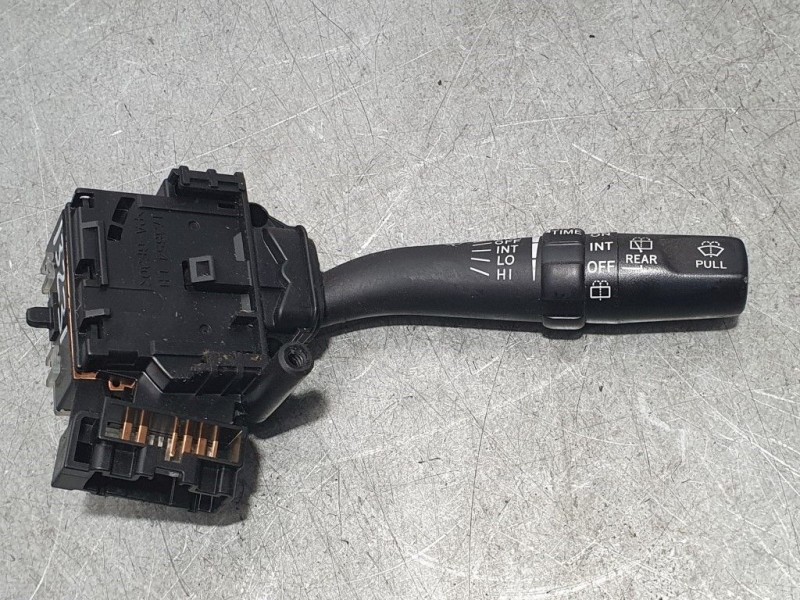 Recambio de mando limpia para toyota corolla verso (r1) 2.2 d-4d luna referencia OEM IAM   SIN REFERENCIA