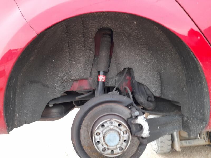 Recambio de plastico pase rueda tras. dch. para volkswagen golf vi (5k1) 2.0 tdi referencia OEM IAM 5K0810972D  