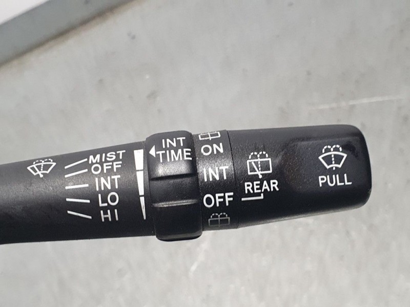 Recambio de mando limpia para toyota corolla verso (r1) 2.2 d-4d luna referencia OEM IAM   SIN REFERENCIA