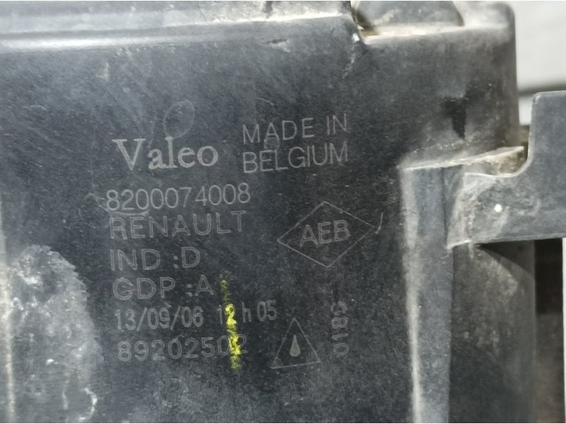 Recambio de faro antiniebla izquierdo para renault scenic ii confort dynamique referencia OEM IAM 8200074008 89202502 VALEO