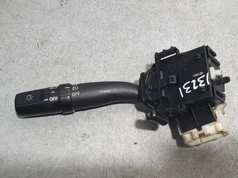 Recambio de mando luces para toyota corolla verso (r1) 2.2 d-4d luna referencia OEM IAM   SIN REFERENCIA