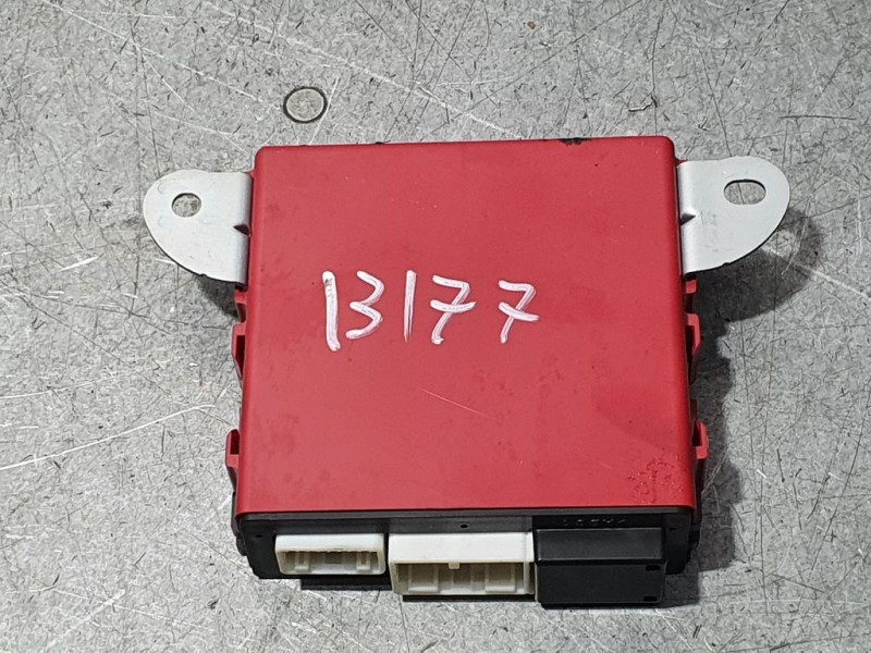 Recambio de modulo electronico para lexus is200 (ds2/is2) 220d referencia OEM IAM 8943053011 1233006840 DENSO