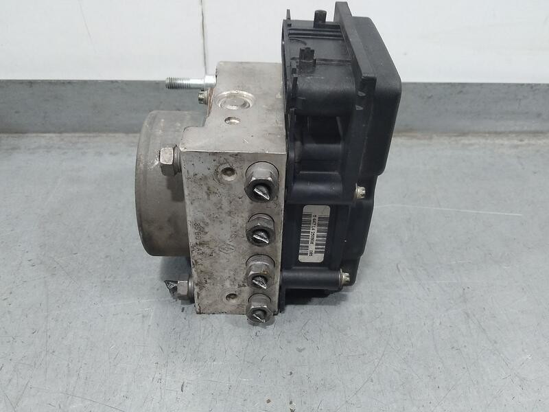 Recambio de abs para renault clio iii luxe privilege referencia OEM IAM 7701209606 0265232077 