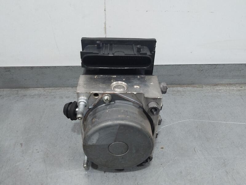 Recambio de abs para renault clio iii luxe privilege referencia OEM IAM 7701209606 0265232077 