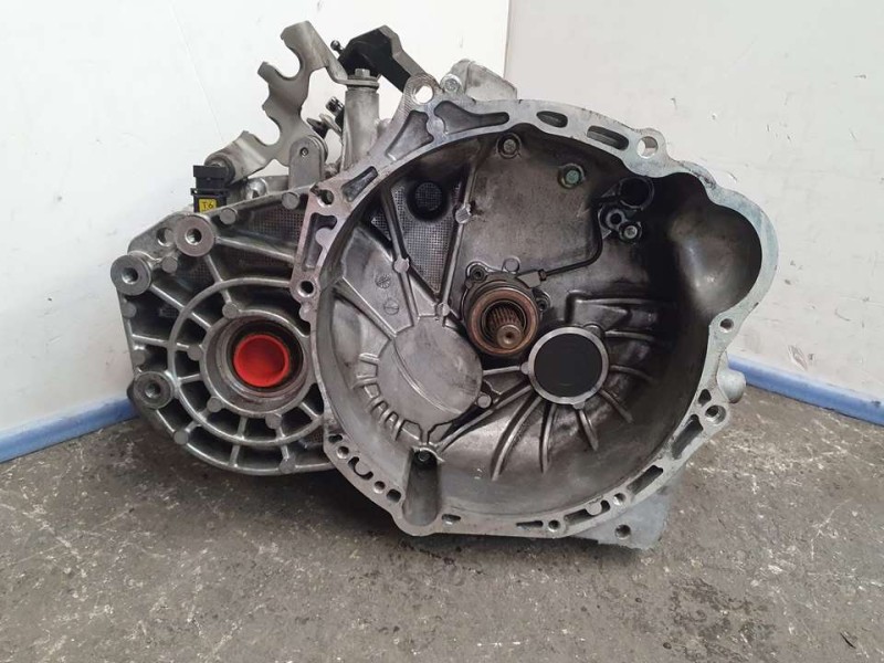 Recambio de caja cambios para chevrolet cruze ls referencia OEM IAM BSW3261 BR018077 5 VELOCIDADES