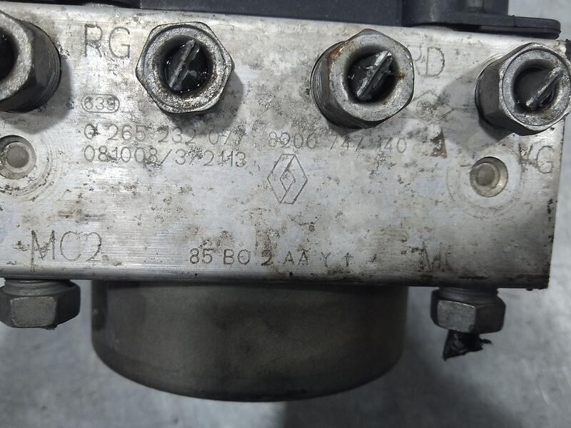 Recambio de abs para renault clio iii luxe privilege referencia OEM IAM 7701209606 0265232077 