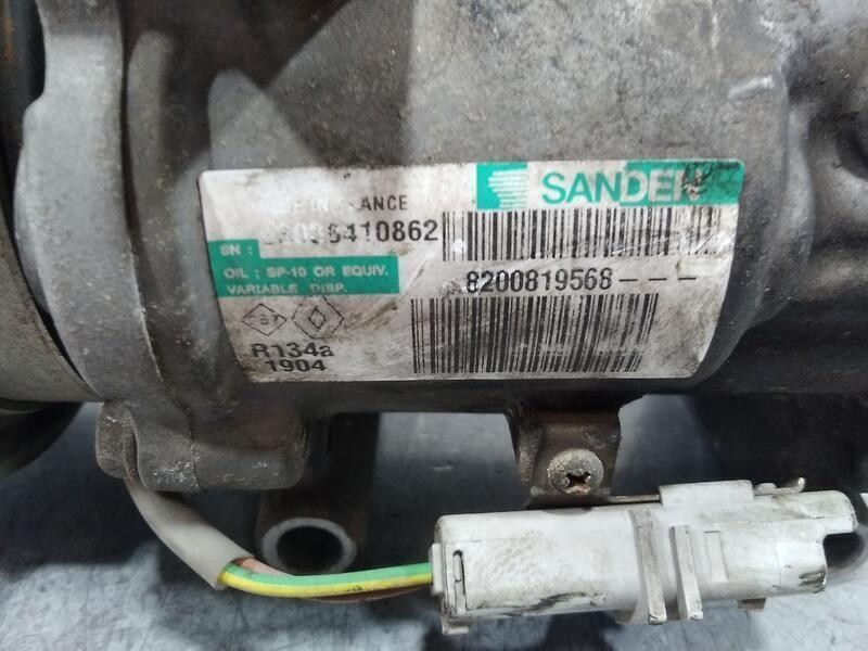 Recambio de compresor aire acondicionado para renault clio iii luxe privilege referencia OEM IAM 8200819568  Sanden