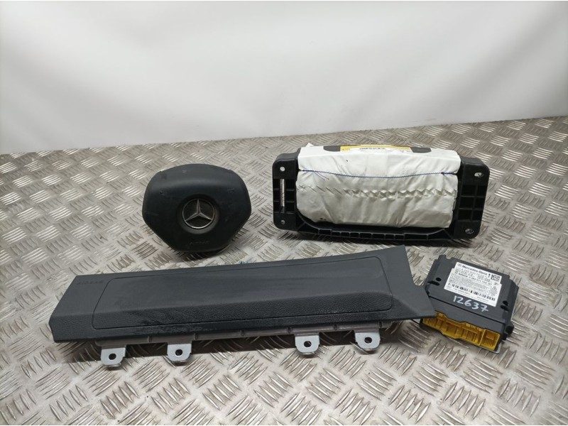 Recambio de kit airbag para mercedes-benz clase b (w246) b 200 cdi be (246.201) referencia OEM IAM   C/ AIRBAG RODILLAS