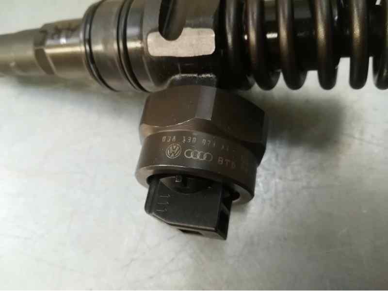 Recambio de inyector para seat leon (1m1) 1.9 tdi referencia OEM IAM 038130273AA 0414720028 BOSCH