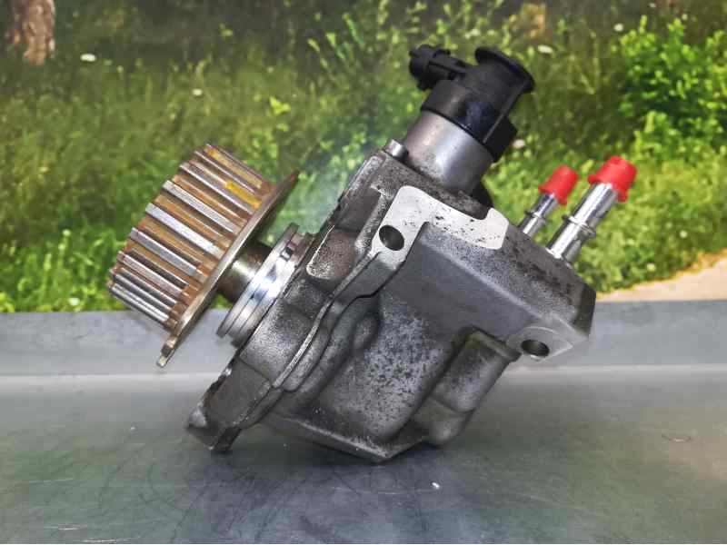Recambio de bomba alta presion para peugeot 208 1.6 blue-hdi fap referencia OEM IAM 9811347380 0445010739 BOSCH