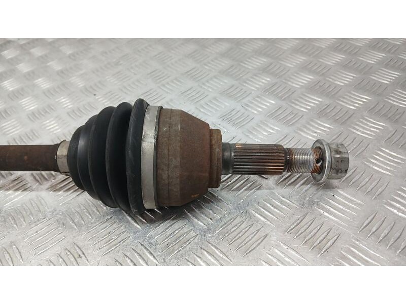 Recambio de transmision delantera derecha para nissan juke (f15) acenta referencia OEM IAM 391001KC0B  