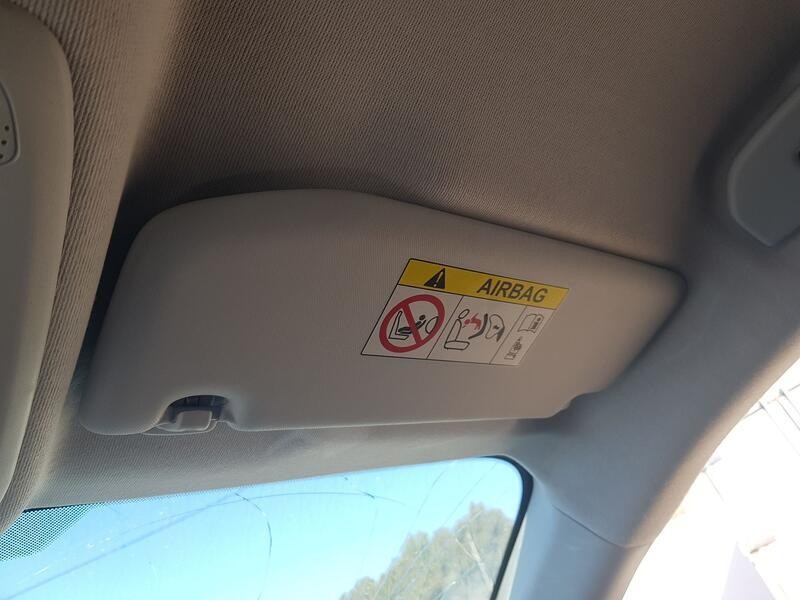 Recambio de parasol derecho para peugeot 208 ii (ub_, up_, uw_, uj_) 1.2 puretech 100 referencia OEM IAM 98100807PR  