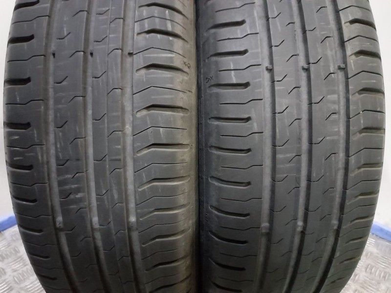 Recambio de neumatico pareja para neumaticos reutilizados - referencia OEM IAM 165601577H 165/60/15/77H CONTINENTAL