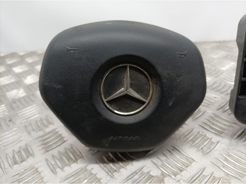 Recambio de kit airbag para mercedes-benz clase b (w246) b 200 cdi be (246.201) referencia OEM IAM   C/ AIRBAG RODILLAS