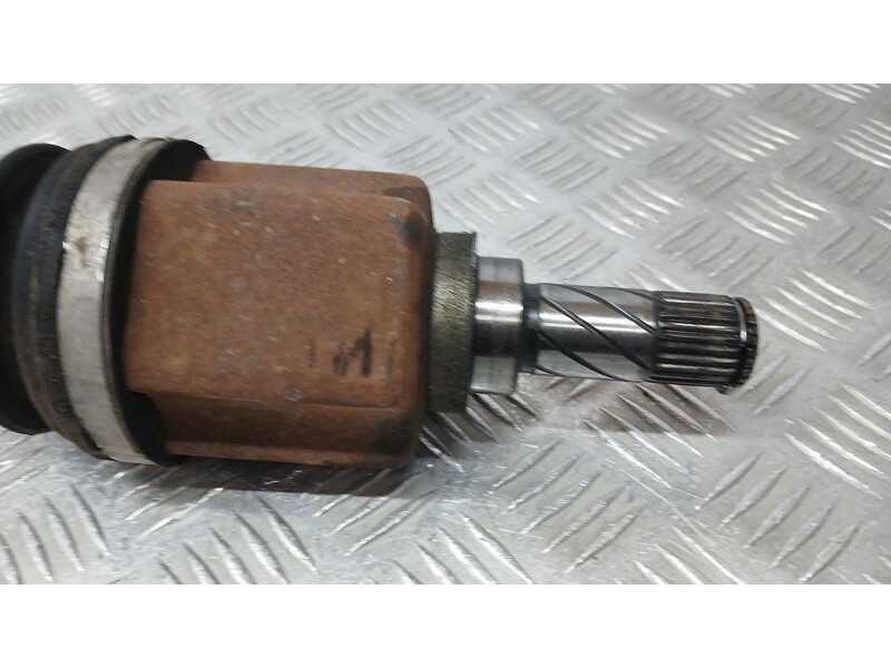 Recambio de transmision delantera izquierda para nissan juke (f15) acenta referencia OEM IAM 391011KC0B  