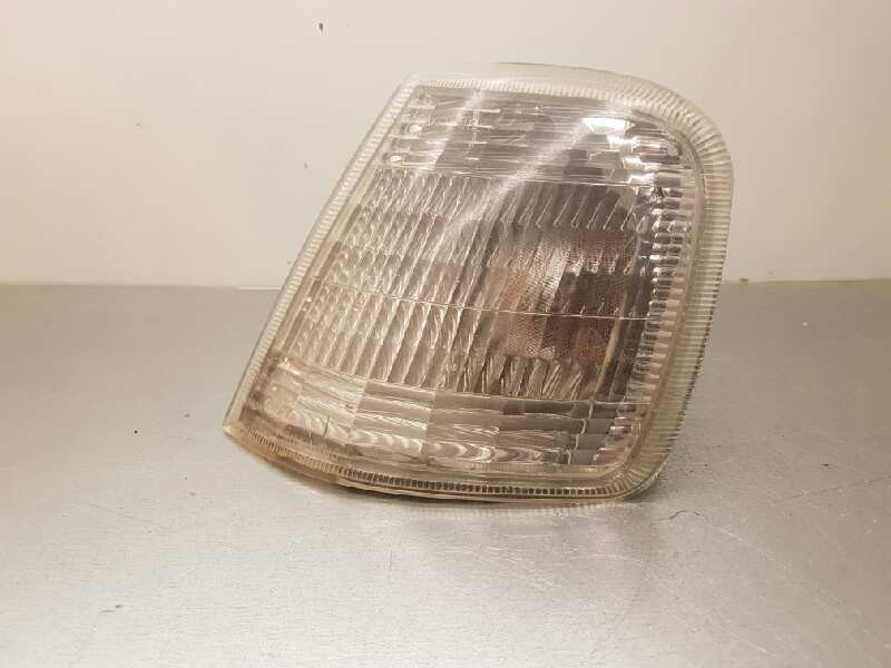 Recambio de piloto delantero izquierdo para peugeot 405 berlina 1.9 turbodiesel referencia OEM IAM   