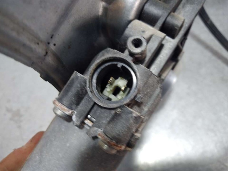 Recambio de elevalunas delantero derecho para renault clio iii luxe privilege referencia OEM IAM 8200291147J 981283103 ELECTRICO