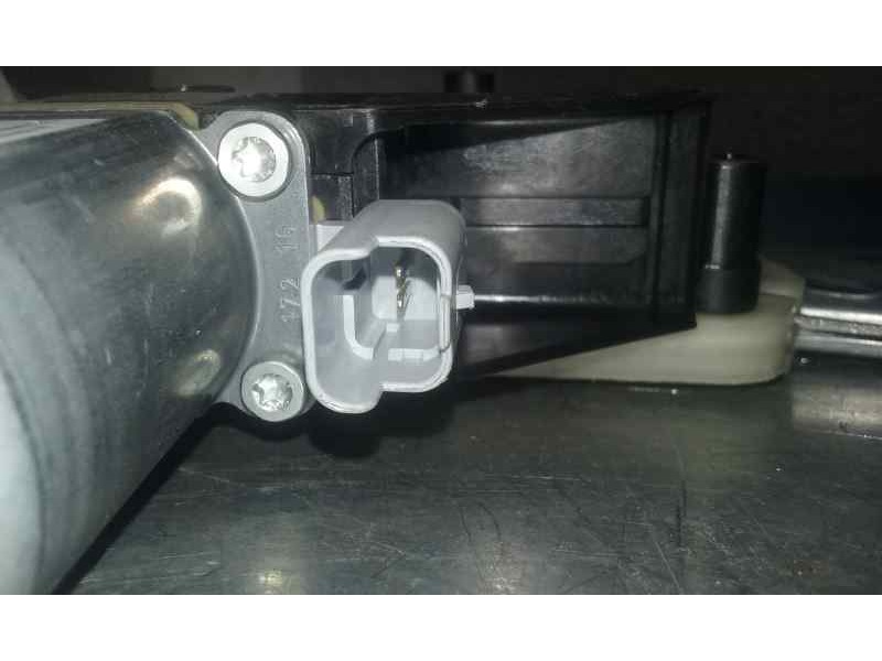 Recambio de elevalunas delantero izquierdo para citroën c4 cactus onetone referencia OEM IAM 9674252380 2 PINS ELECTRICO