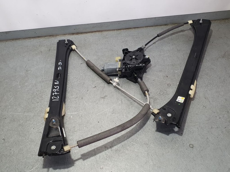 Recambio de elevalunas delantero derecho para skoda superb (3v3) active referencia OEM IAM 3V0837462A  ELECTRICO 2 PINS