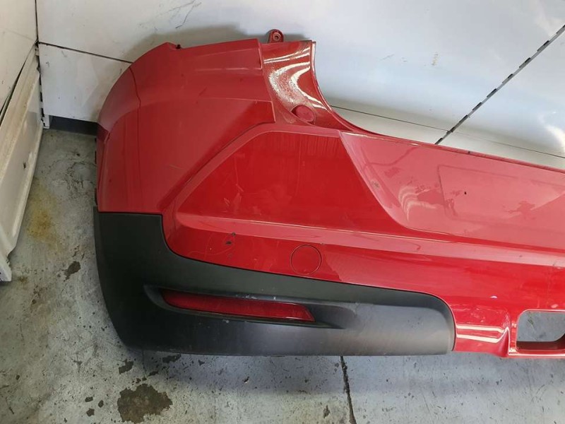 Recambio de paragolpes trasero para ssangyong tivoli line 4x2 referencia OEM IAM 7882135050  TOCADO