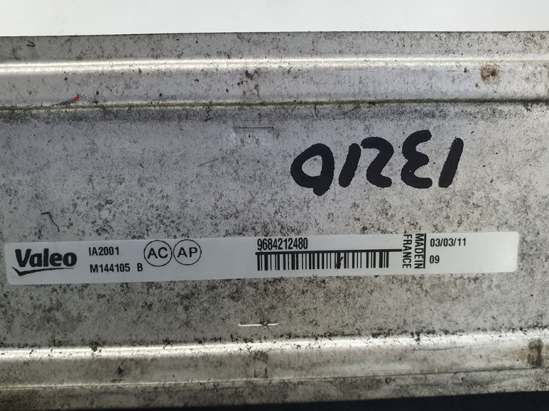 Recambio de intercooler para citroën c4 lim. white attraction referencia OEM IAM 9684212480  VALEO PATA ROTA