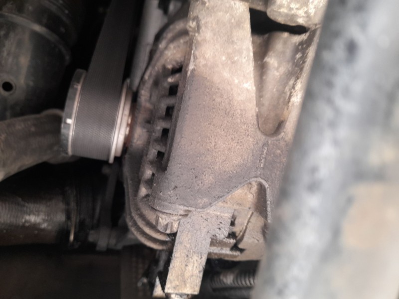 Recambio de alternador para mercedes-benz clase c t-model (s203) c 220 cdi (203.206) referencia OEM IAM A0131540002  A0141540702