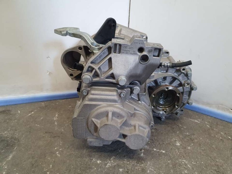 Recambio de caja cambios para seat arona fr referencia OEM IAM TKN 02128 6VELOCIDADES