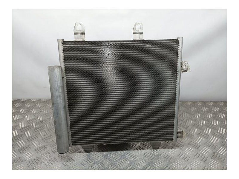 Recambio de condensador / radiador aire acondicionado para peugeot 108 top allure referencia OEM IAM 88450YV020 B000995480 MAHLE