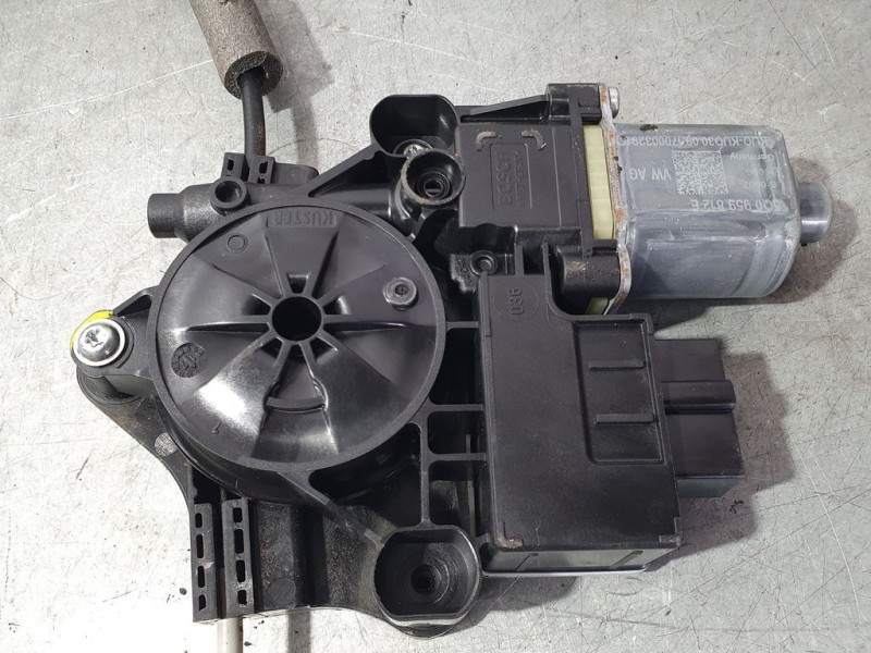 Recambio de elevalunas trasero derecho para skoda superb (3v3) active referencia OEM IAM   ELECTRICO 5 PINS