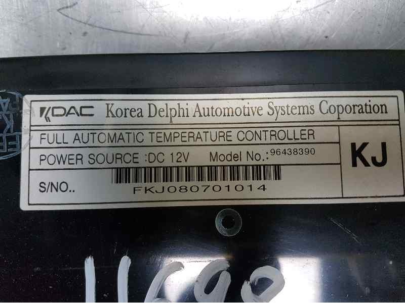 Recambio de mando climatizador para chevrolet nubira berlina 2.0 tcdi referencia OEM IAM 96438390 KJ KDAC