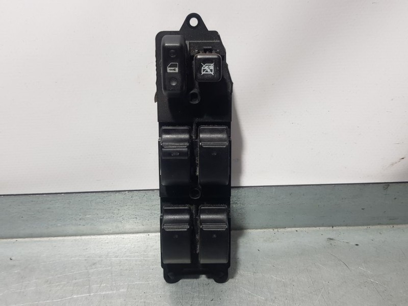 Recambio de mando elevalunas delantero izquierdo para toyota corolla (e12) 1.6 sol berlina 3/5 referencia OEM IAM 848200F030 370