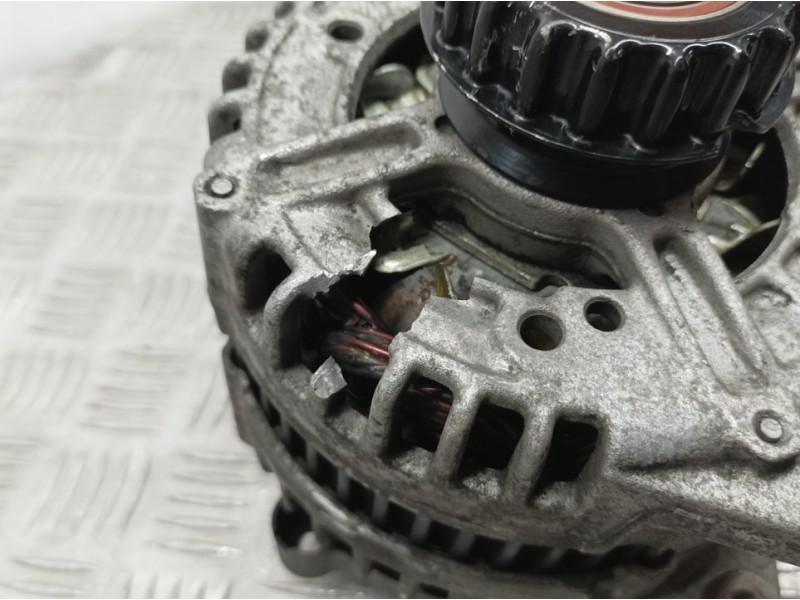 Recambio de alternador para volkswagen t5 transporter/furgoneta combi 4motion (batalla larga) referencia OEM IAM 070906024B 0121