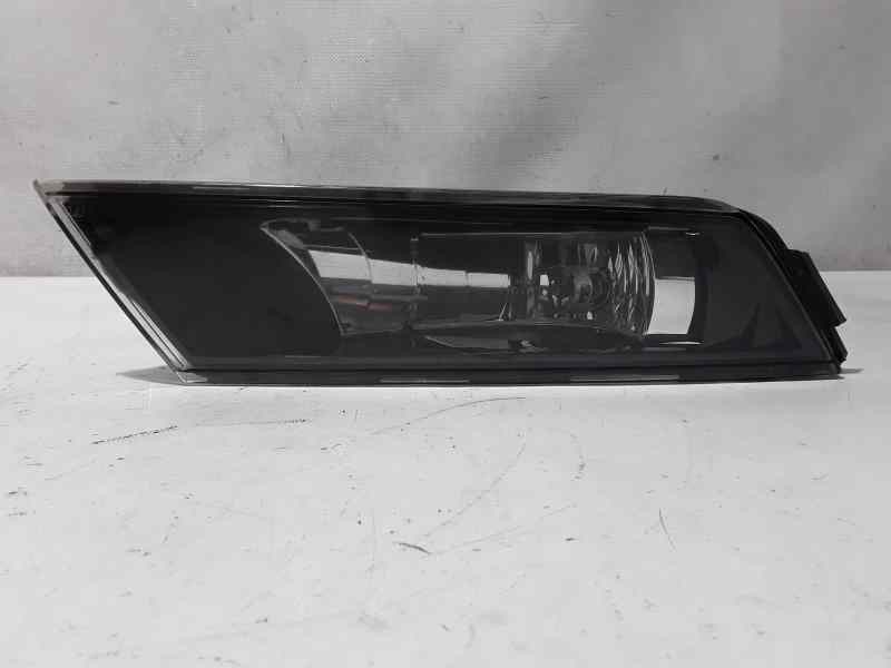 Recambio de faro antiniebla izquierdo para skoda superb (3v3) active referencia OEM IAM 3V0941699 01183601 HELLA