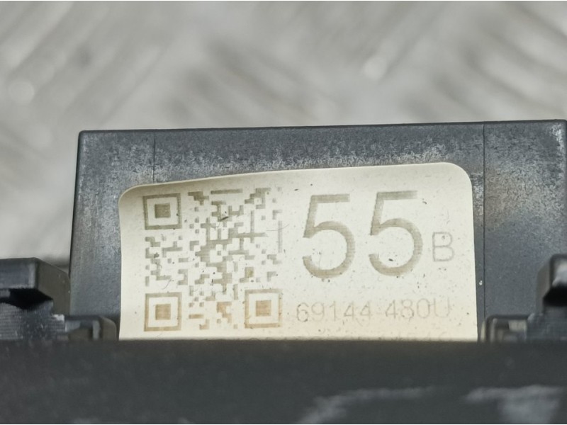 Recambio de cuadro instrumentos para peugeot 108 top allure referencia OEM IAM 69144480U  